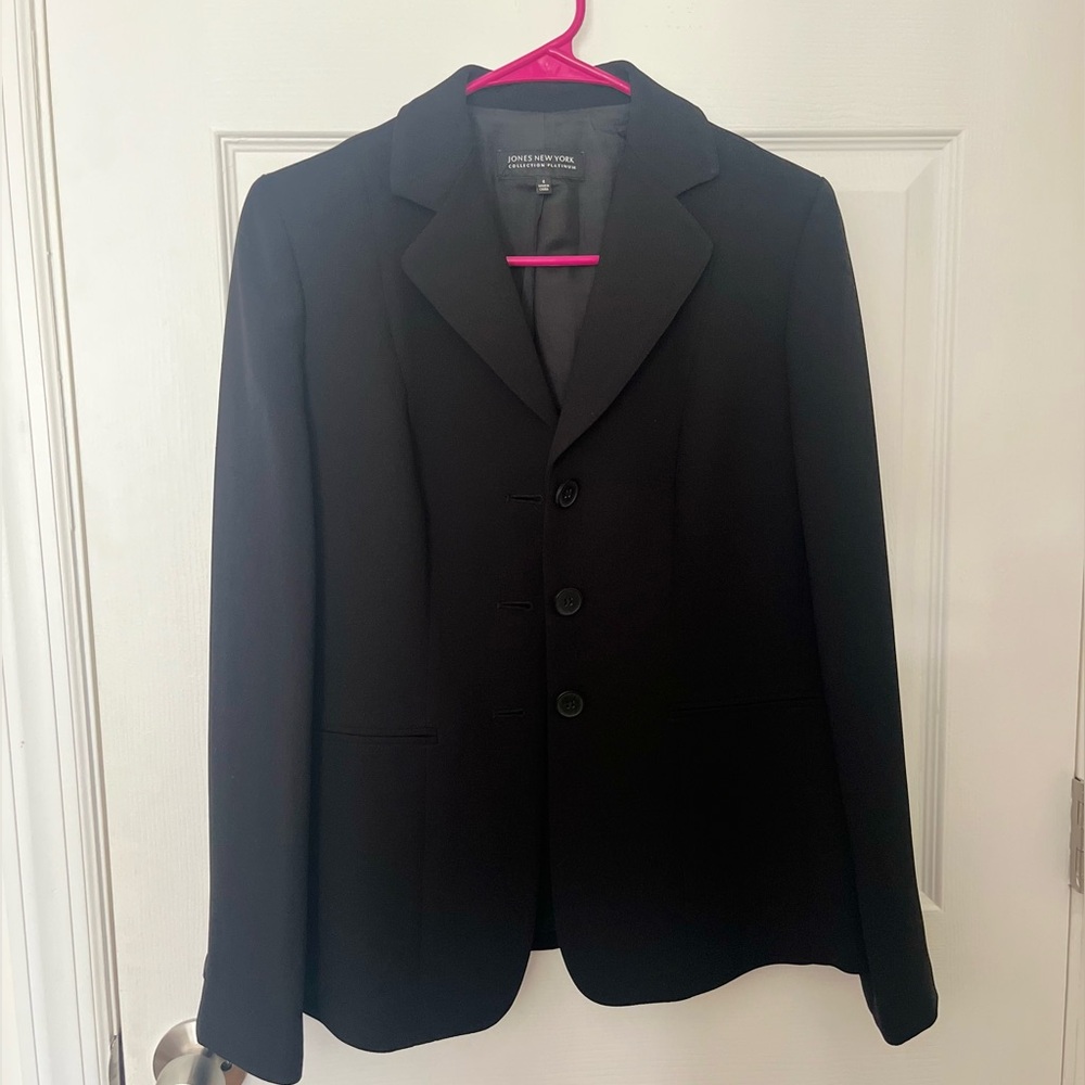 Jones New York collection platinum blazer Size 4